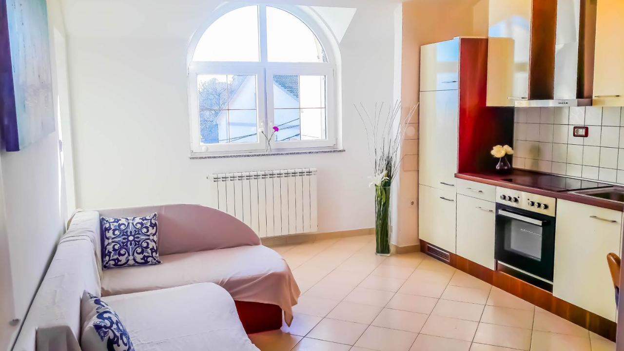 Apartments Relax Near 오파티아 외부 사진