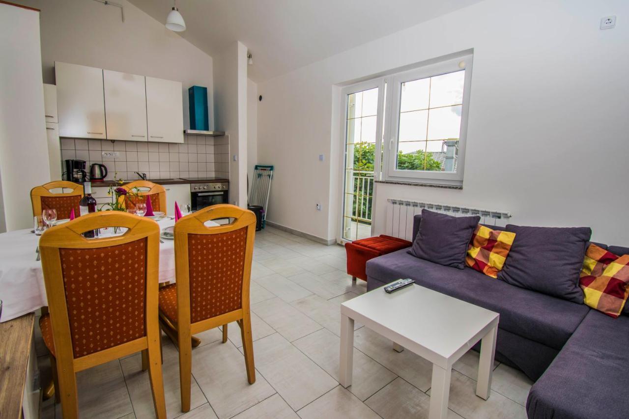 Apartments Relax Near 오파티아 외부 사진